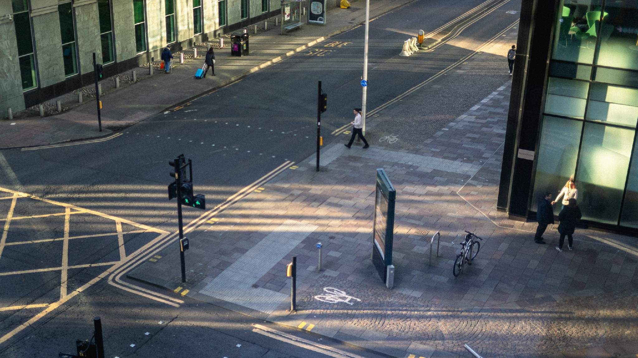 Contours, Compositions and Cropping