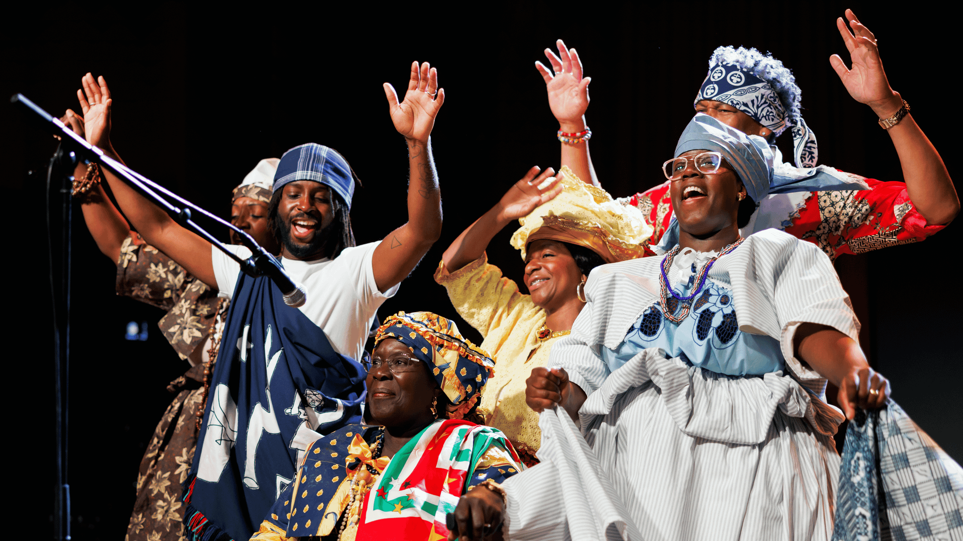 Track: Wi Ala Koto Du Theater Rotterdam / Romana Vrede / Tailors & Wearers